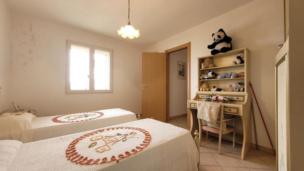 Вилла Residenza La Pineta Орозеи Экстерьер фото