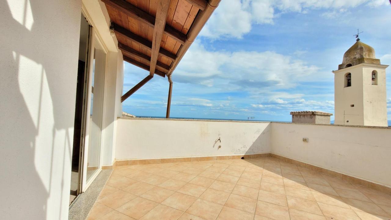 Вилла Residenza La Pineta Орозеи Экстерьер фото