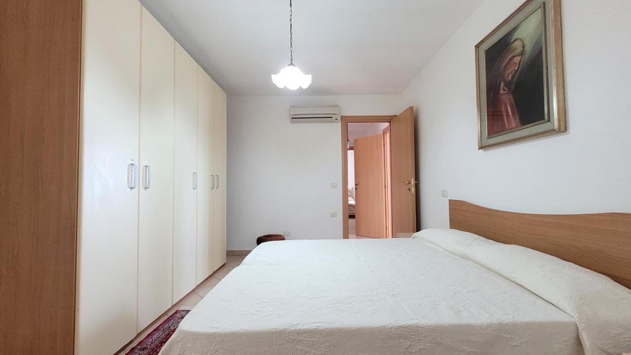 Вилла Residenza La Pineta Орозеи Экстерьер фото